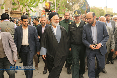 راهپیمایی نمازگزاران جمعه اصفهان در حمایت از سپاه