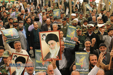 راهپیمایی نمازگزاران جمعه اصفهان در حمایت از سپاه