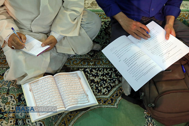 جلسه درس تفسیر حضرت آیت الله سبحانی در ماه مبارک رمضان