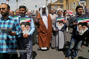 راهپیمایی نمازگزاران جمعه قم در حمایت از بیانیه شورای عالی امنیت ملی