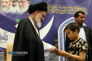 سخنرانی آیت الله حسینی بوشهری در جمع خانواده شهداء مدافع حرم