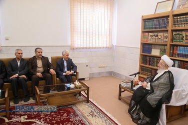 دیدار دکتر منصور غلامی وزیر علوم، تحقیقات و فناوری با حضرت آیت الله مکارم شرازی