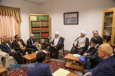 دیدار دکتر منصور غلامی وزیر علوم، تحقیقات و فناوری با حضرت آیت الله سبحانی