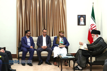 دیدار سخنگوی جنبش انصارالله یمن و هیئت همراه با مقام معظم رهبری