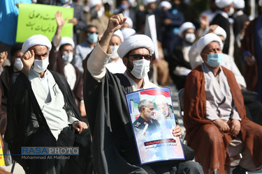 تجمع طلاب حوزه‌های علمیه در اعتراض به کشتار شیعیان افغانستان