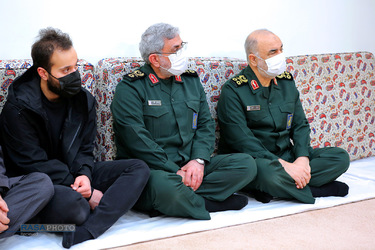 دیدار خانواده و اعضای ستاد بزرگداشت سردار سلیمانی با رهبر انقلاب