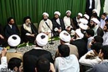 دیدار طلاب تهرانی با آیت الله موسوی جزایری
