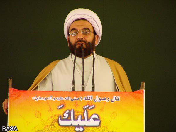 آمريكاي در حال غرق، ادعاي نجات جهان را دارد
