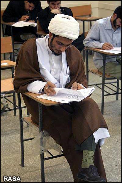 مرکز تخصصی شیعهشناسی دانشپژوه طلبه میپذیرد