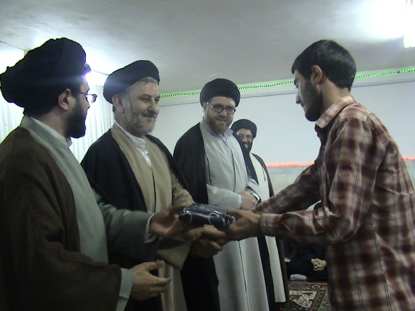 مراسم تقدير از طلاب ممتاز مدرسه علميه خوي