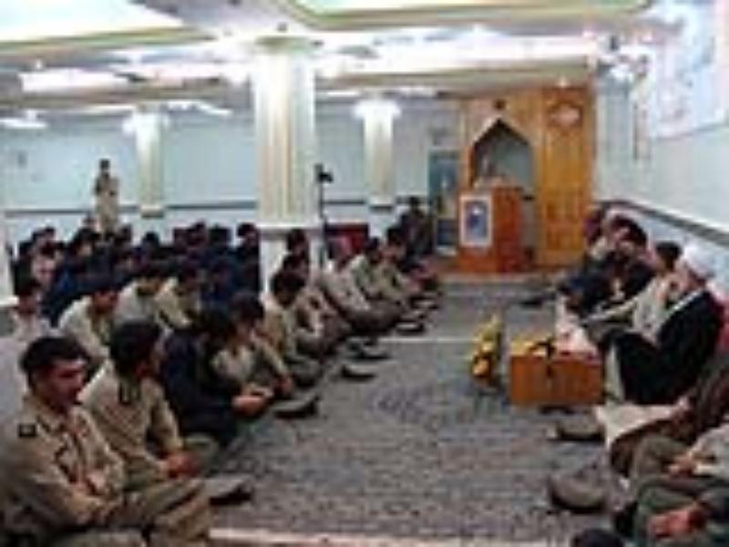 ارتش قوای ارزشمند ملی نظام است