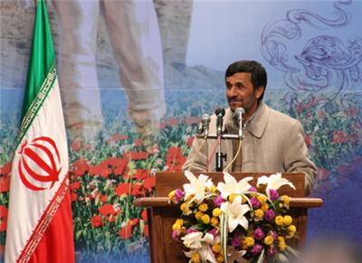 پذیرفتن عزت و حقوق ملت ایران تنها راه قدرتهای زورگو است