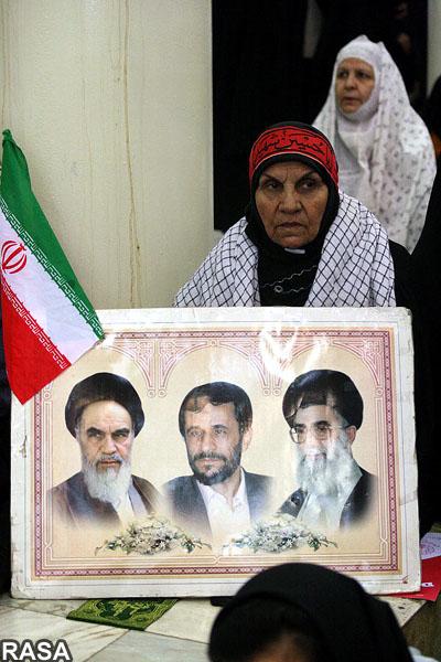 گردهمایی طلاب و دانشجویان حامی احمدینژاد در شیراز