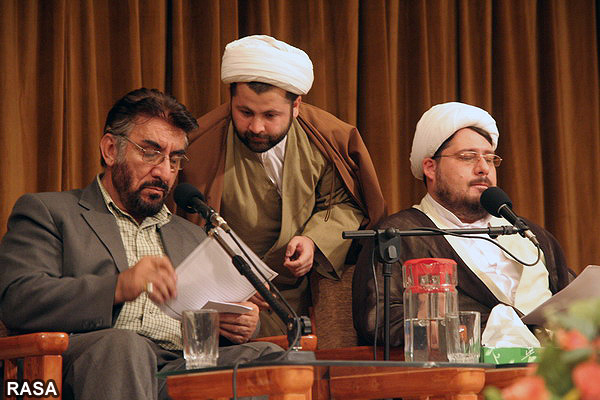 نشست نقد مجموعه یوسف پیامبر در موسسه امام خمینی قم