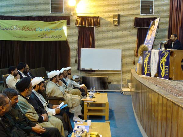 وظیفه هادیان سیاسی شناسایی و جلوگیری از انحرافات است