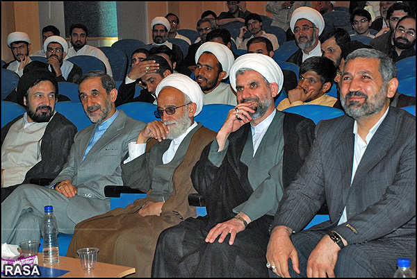 در تبلیغ با بدعت ها و تحریفات مبارزه شود