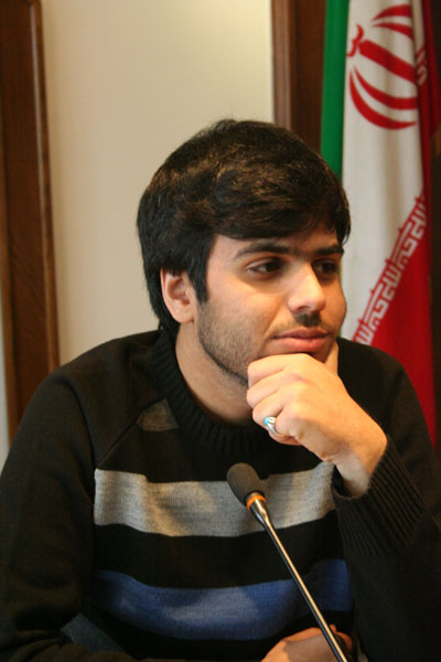 احمدی نژاد در معرفی مفسدان اقتصادی قرآنی عمل کرد