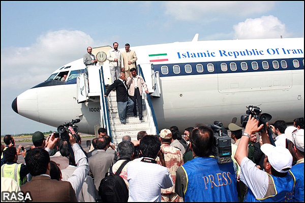 احمدی نژاد فردا با پرچم ایران وارد خطه سبز گیلان می شود