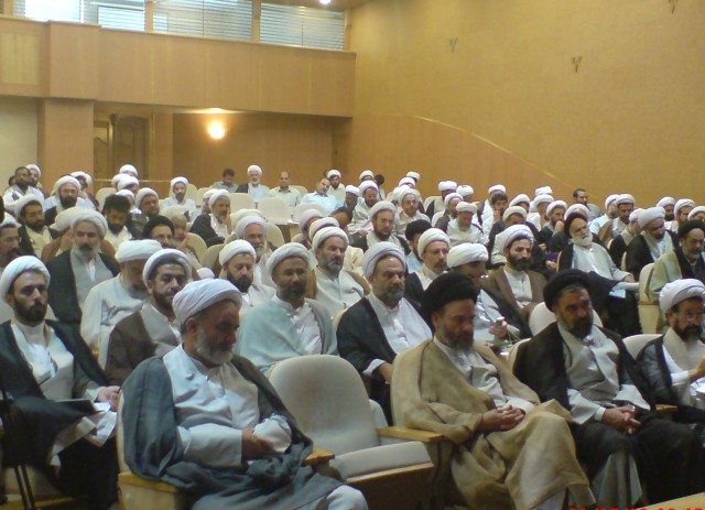 وجود آسیب های اجتماعی مانع استفاده از ظرفیت های تبلیغ دینی است