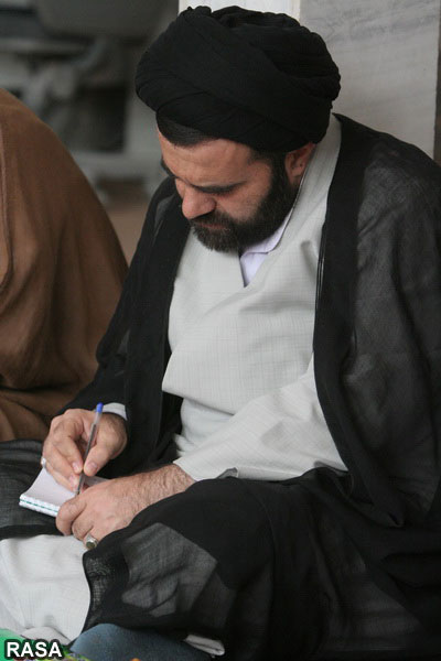 حجت الاسلام سيد مهدي حسيني معاون آموزش حوزه هاي علميه خواهران