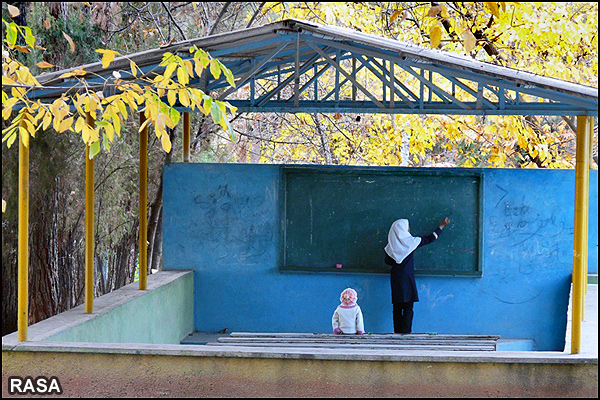 کلاس های آموزشی خانواده قدسی در حوزه علمیه خراسان شمالی برگزار می‌شود