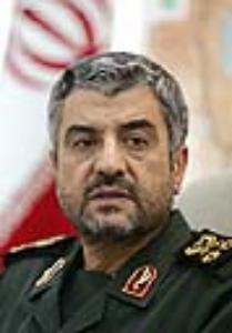 قائد الحرس الثوری یزور المرجع الدینی آیة الله نوری همدانی<BR>

