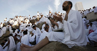 خطیب المسجد النبوی ینشر الهواجس فی أوساط الحجاج