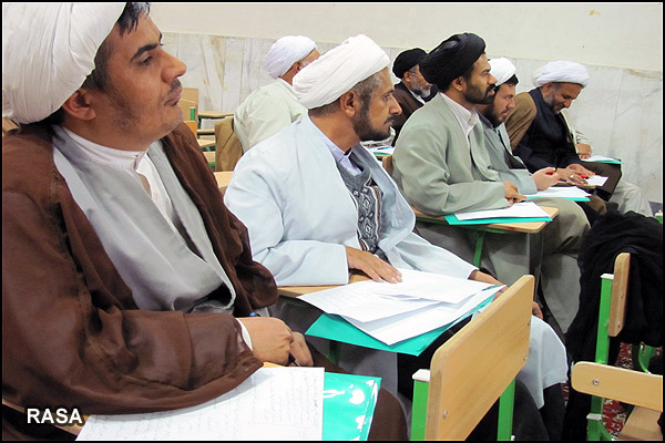 کارگاه آموزش روحانيان مستقر و طرح هجرت استان سمنان