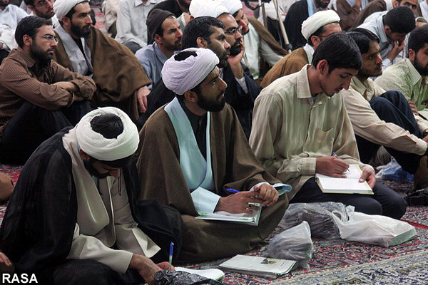 اخلاق کے درس کو صرف ھفتیہ میں ایک مرتبہ پر منحصر نہی کرنا چاہیئے