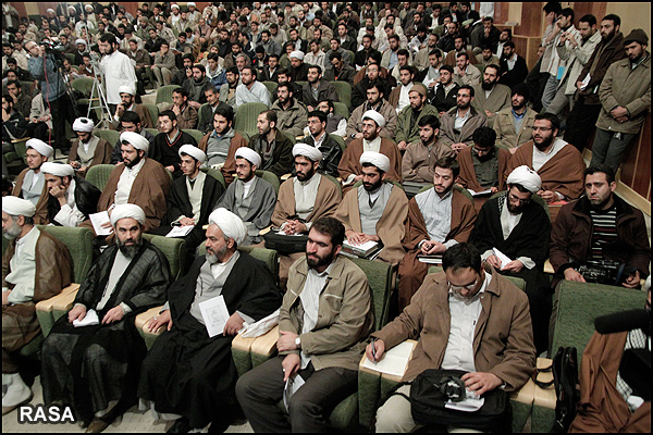 گردهمایی طلاب و روحانیان استان خوزستان در قم برگزار شد
