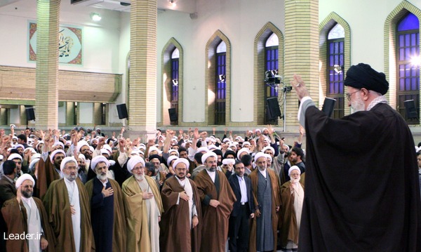ديدار مقام معظم رهبري آيت الله خامنه اي با طلاب و مبلغان حوزه علميه