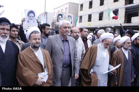 راهپیمایی پرشور مردم زاهدان در محکومیت هتک حرمت به ساحت امام خمینی برگزار شد