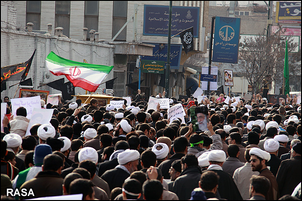 تظاهرات پرشور مردم قم در 22 بهمن برگزار شد