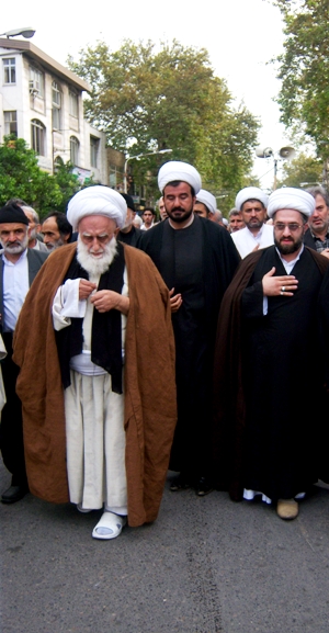 پياده روي آيت الله نظري 