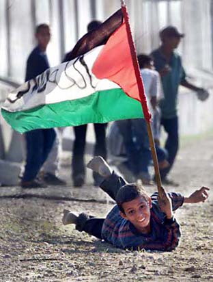 اسرائیل کے زندان میں۷۵۰۰ فلسطینی موجود ہیں