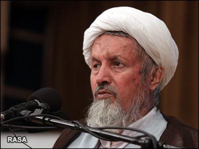 یجب التصدی لغطرسة المستکبرین بکل قوة وبسالة<BR>
