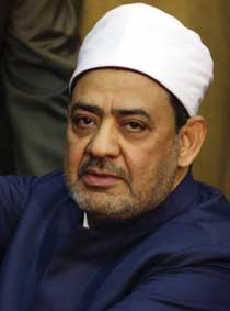  "الأزهر" یؤکد مرجعیته فی العالم السنّی.