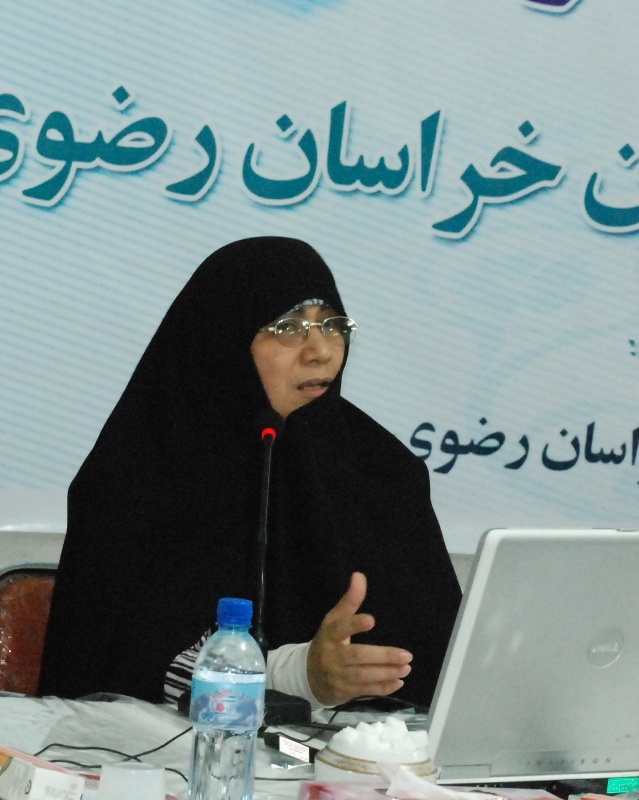 خانم نيكو برش، رييس گروه برنامه ريزي بانوان سازمان تبليغات اسلامي كشور 