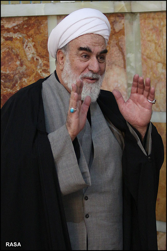 حجت الاسلام محمدي گلپايگاني مسؤول دفتر رهبر معظم انقلاب 