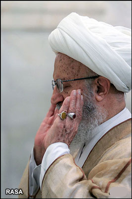 نماز آيت الله مکارم شيرازي