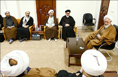 ديدار اعضاي شوراي معاونان حوزه علميه تهران با آيت الله جوادي آملي