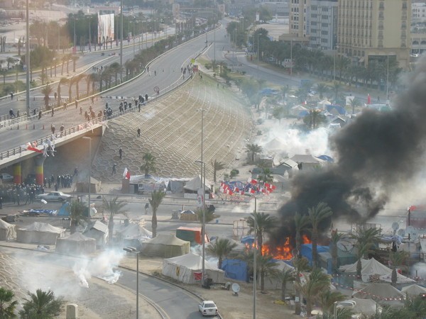 حمله به ميدان اللولوه بحرين