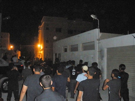 حمله نظاميان آل خليفه و آل سعود به عزاداران بحريني