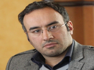 پدرام پاک آيين