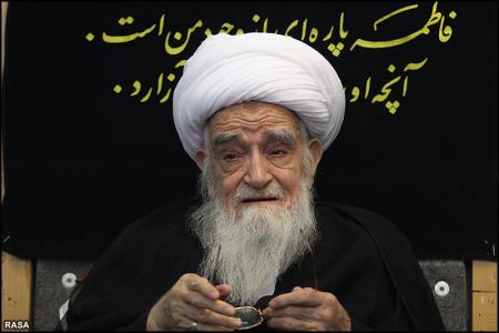 آیة الله صافی کلبایکانی یدعو الى تسمیة الثامن من شوال بیوم البقیع