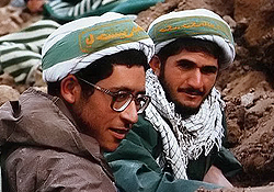 رزمندگان روحاني پيرو ولايت