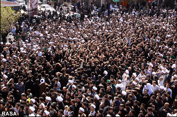 مراجع تقليد امام صادق کے عزا ميں مشغول