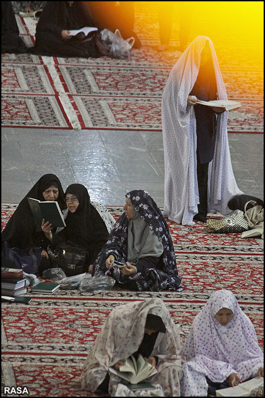 ولادت کي مناسبت سے روضہ امام رضا عليہ السلام