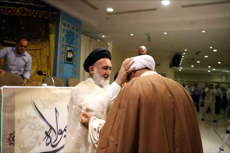 عمامه گذاري يک طلبه در مکه مکرمه