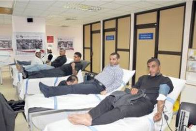 اهداي خون عزاداران بحريني در روز عاشورا